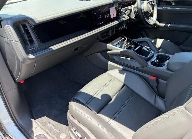 
								2025 PORSCHE CAYENNE COUPE CAYENNE GTS COUPE #266003 full									