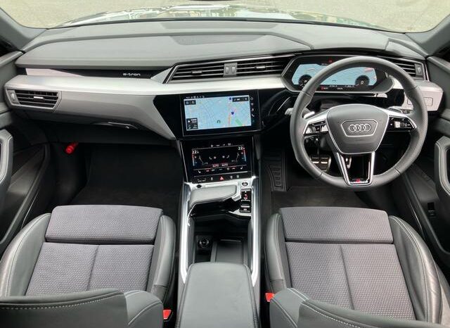 
								2024 AUDI Q8 E-TRON QUATTRO S LINE full									