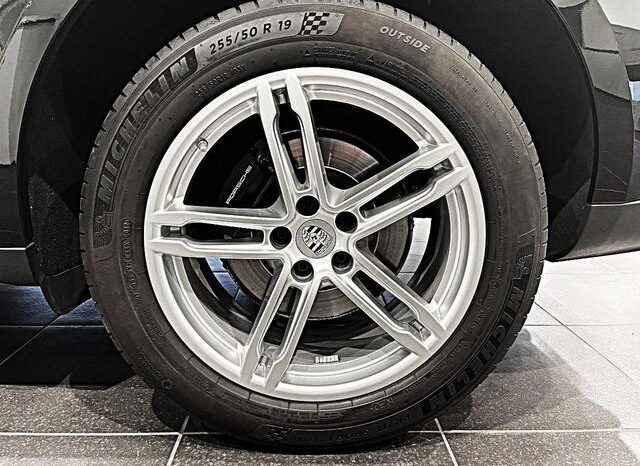 
								2023 PORSCHE MACAN #2660018 full									