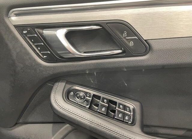 
								2023 PORSCHE MACAN #2660018 full									