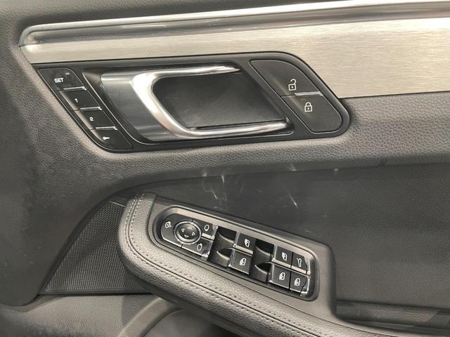 2023 PORSCHE MACAN #2660018