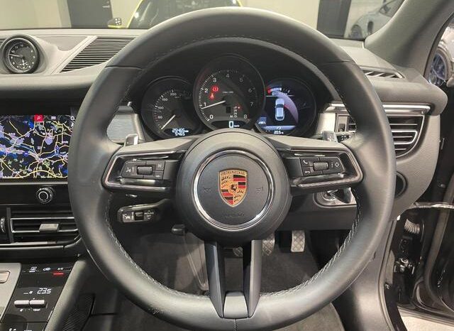 
								2023 PORSCHE MACAN #2660018 full									