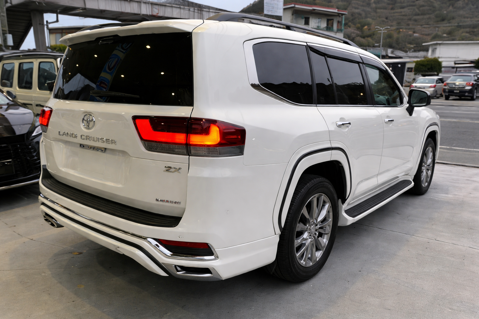 2024 TOYOTA LAND CRUISER ZX MODELLISTA #266010