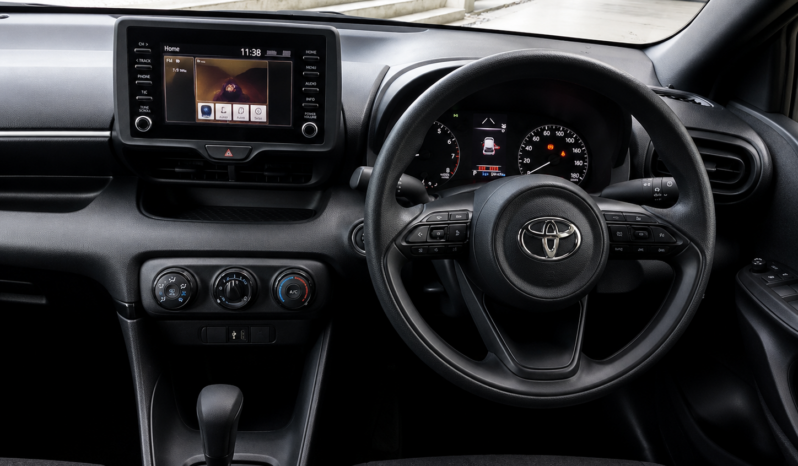 
								2025 TOYOTA YARIS X #2660024 full									