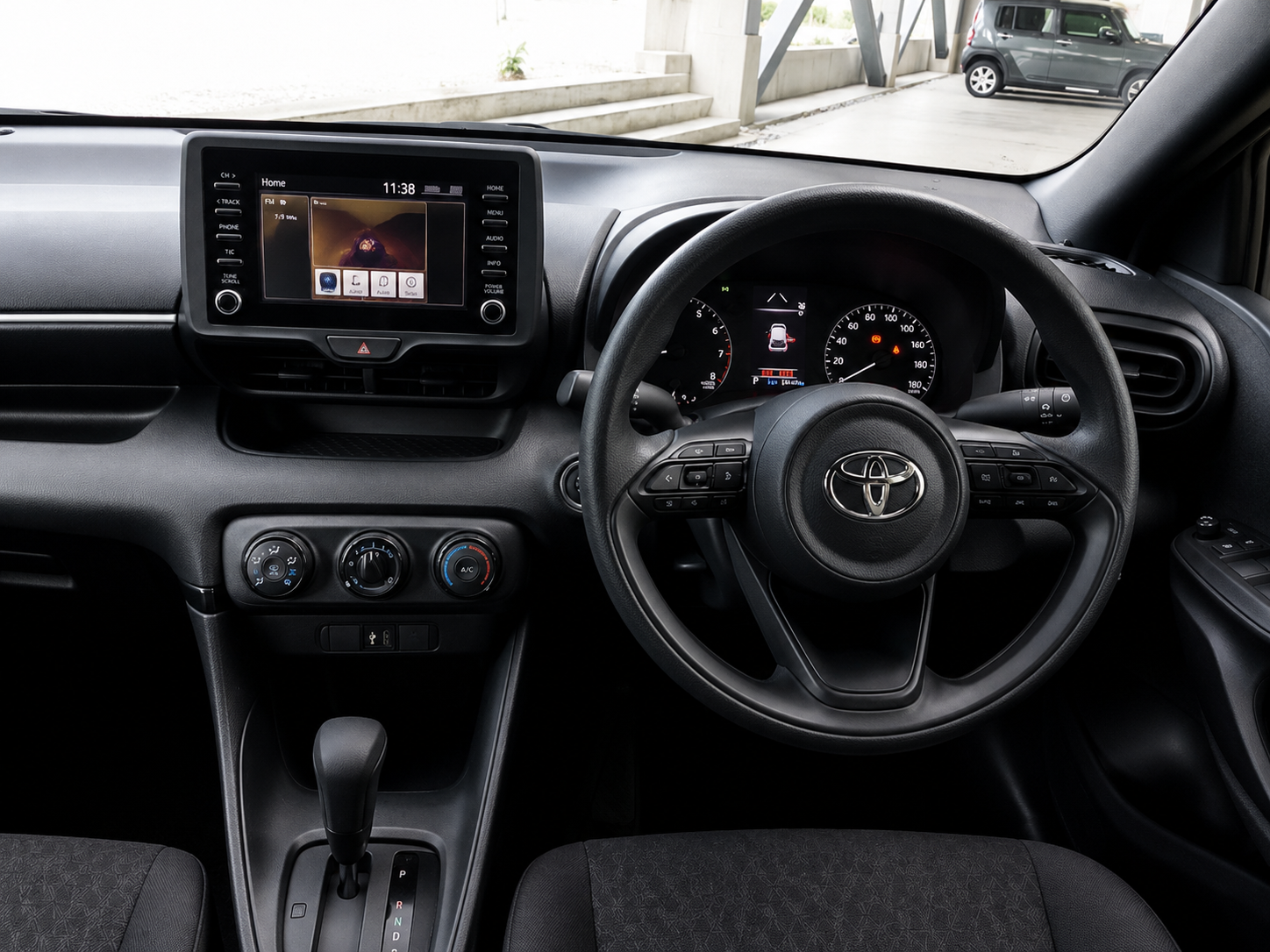 2025 TOYOTA YARIS X #2660024