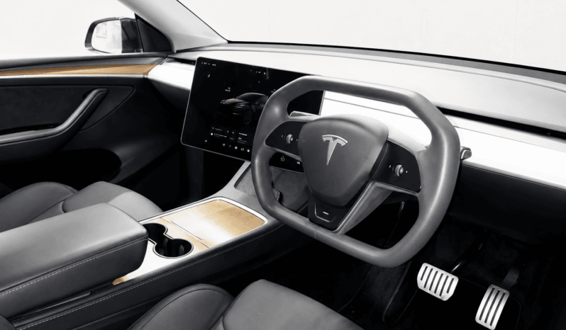 
								2023 TESLA MODEL Y PERFORMANCE 4WD full									