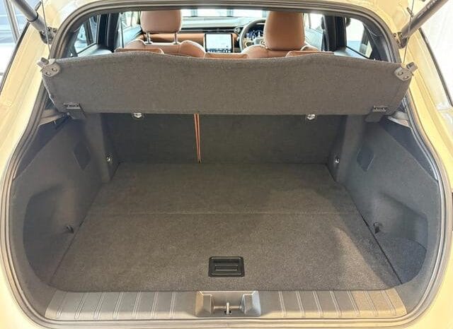 
								2024 LEXUS LBX RELAX #26798 full									