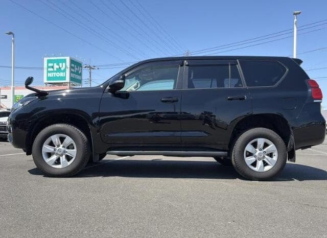 
								2023 Toyota Land Cruiser Prado TX full									
