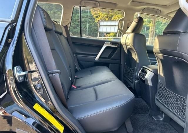 
								2023 Toyota Land Cruiser Prado TX full									