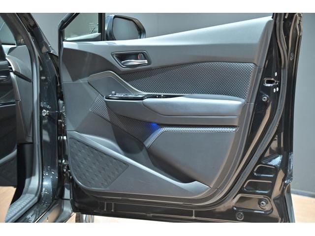 2023 TOYOTA C-HR G MODE NERO SAFETY PLUS #26826