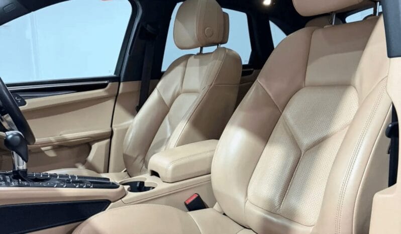 
								2019  PORSCHE MACAN S PACKAGE #26842 full									