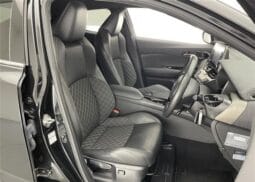 
										2022 TOYOTA C-HR G MODE NERO SAFETY PLUS #26884 full									