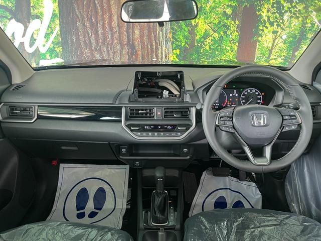 2024 HONDA WR-V Z+
