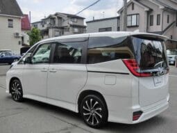 
										2023 TOYOTA NOAH S-Z full									
