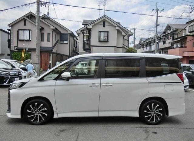 
								2023 TOYOTA NOAH S-Z full									