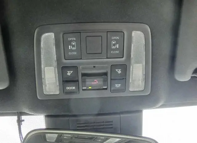 
								2023 TOYOTA NOAH S-Z full									