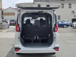 
										2023 TOYOTA NOAH S-Z full									