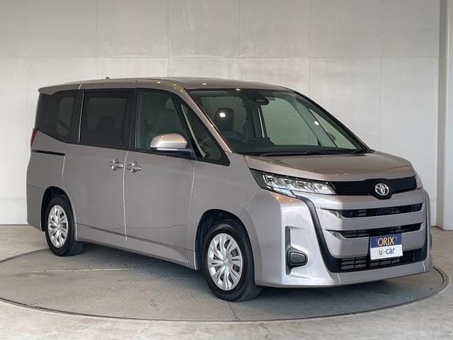 2023 TOYOTA NOAH X