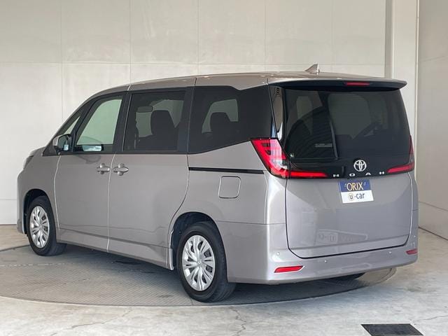 2023 TOYOTA NOAH X