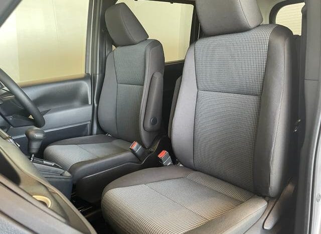 
								2023 TOYOTA NOAH X full									
