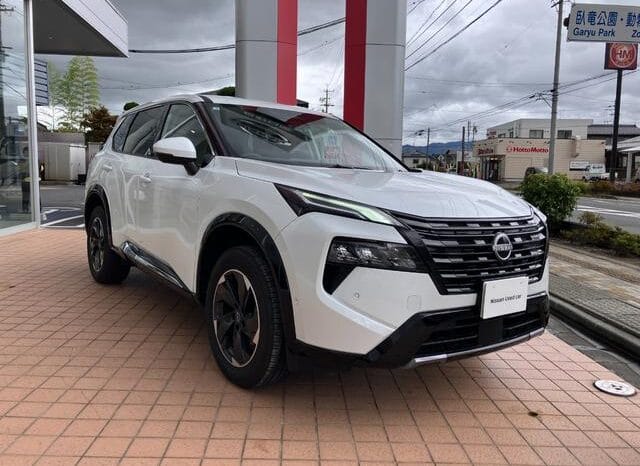 
								2025 NISSAN X-TRAIL G E-4ORCE full									