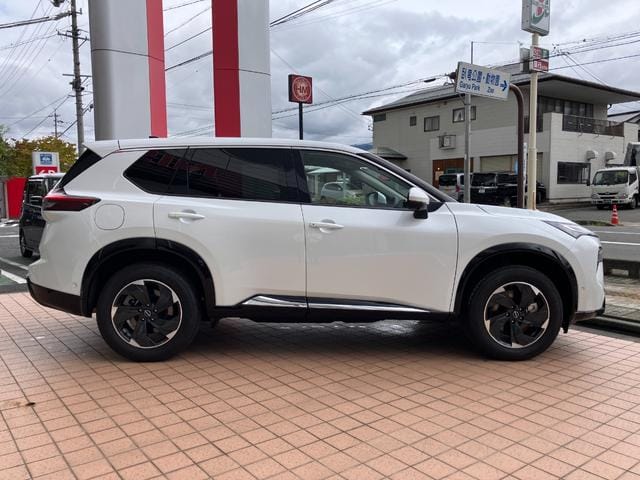 2025 NISSAN X-TRAIL G E-4ORCE