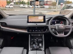 
										2025 NISSAN X-TRAIL G E-4ORCE full									