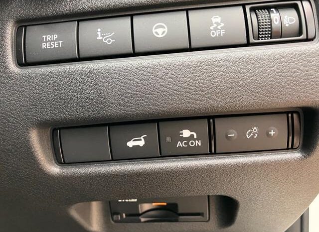 
								2025 NISSAN X-TRAIL G E-4ORCE full									