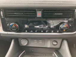 
										2025 NISSAN X-TRAIL G E-4ORCE full									