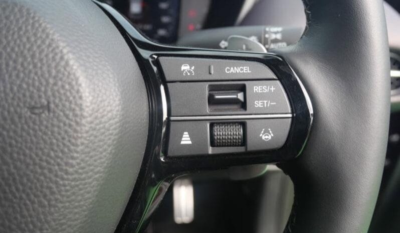 
								2025 HONDA ZR-V E-HEV Z PACKAGE full									