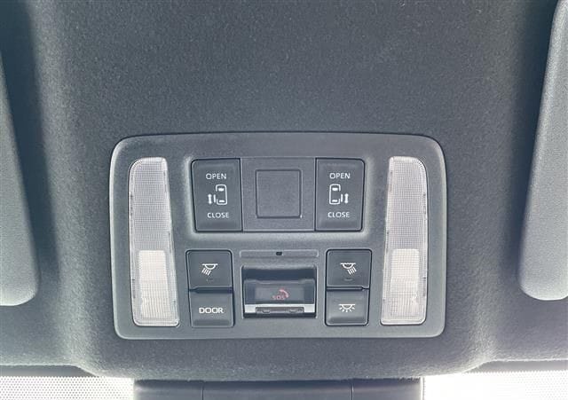 
								2023 TOYOTA NOAH S-Z full									