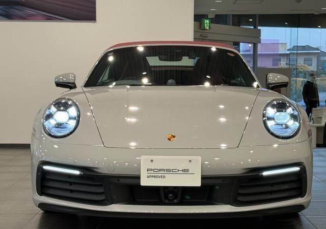 
								2024 PORSCHE 911 CARRERA 4 CABRIO full									