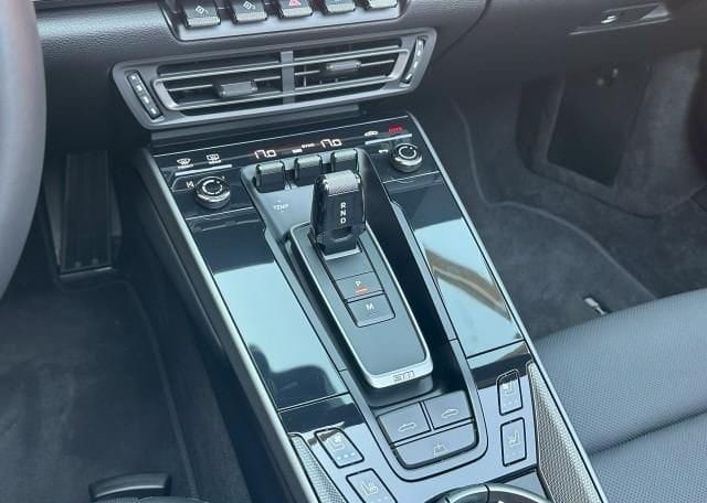 
								2022 PORSCHE 911 CARRERA CABRIO full									
