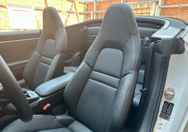 
								2022 PORSCHE 911 CARRERA CABRIO full									