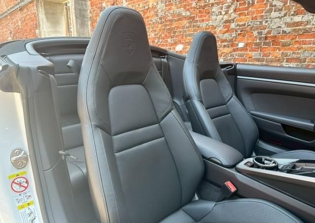 
								2022 PORSCHE 911 CARRERA CABRIO full									