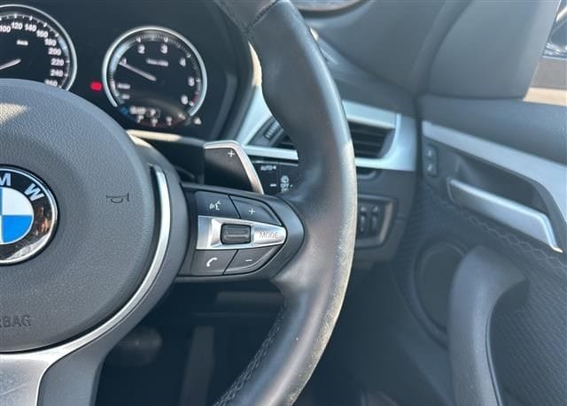
								2022 BMW X1 X DRIVE 18D M SPORT full									