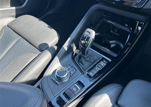 
								2022 BMW X1 X DRIVE 18D M SPORT full									