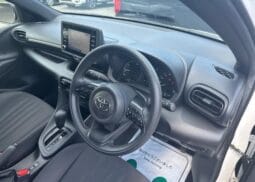 
										2023 TOYOTA YARIS HYBRID X full									