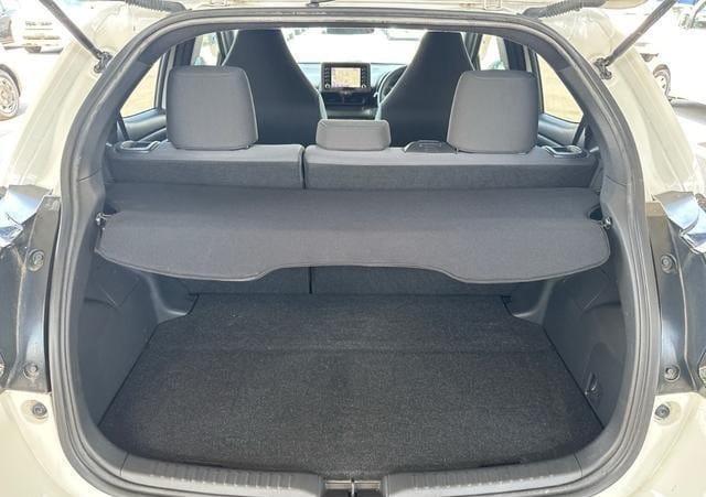 
								2023 TOYOTA YARIS HYBRID X full									