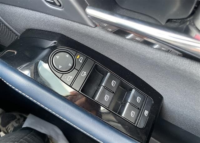 
								2023 MAZDA CX-30 20S PROACTIVE full									