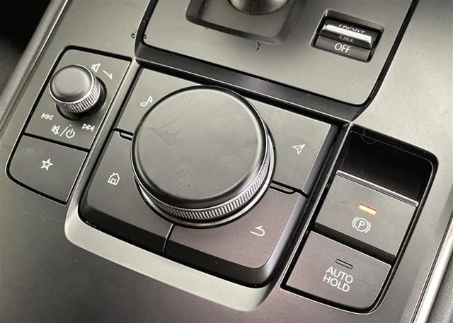 
								2023 MAZDA MX-30 INDUSTRIAL CLASSIC full									