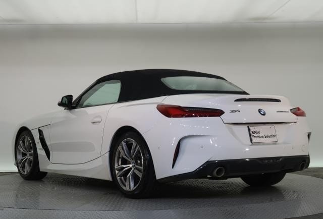 
								2023 BMW Z4 S DRIVE 20I M-SPORT full									