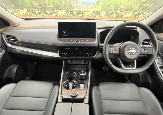 
								2024 NISSAN X-TRAIL X E-4ORCE X-TREMER X 4WD full									