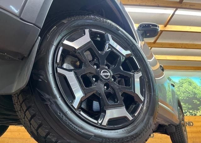
								2024 NISSAN X-TRAIL X E-4ORCE X-TREMER X 4WD full									