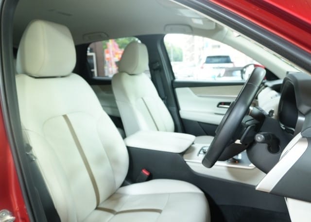 
								2023 MAZDA CX-60 XD-HYBRID PREMIUM MODERN full									