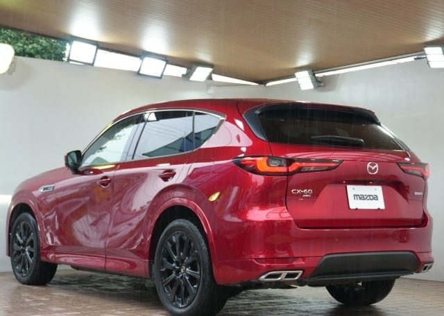 
								2023 MAZDA CX-60 XD-HYBRID PREMIUM MODERN full									