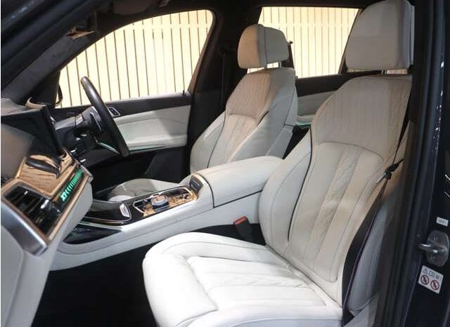 
								2024 BMW X7 X DRIVE 40D M SPORT full									
