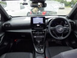 
										2025 TOYOTA YARIS CROSS Z PACKAGE full									